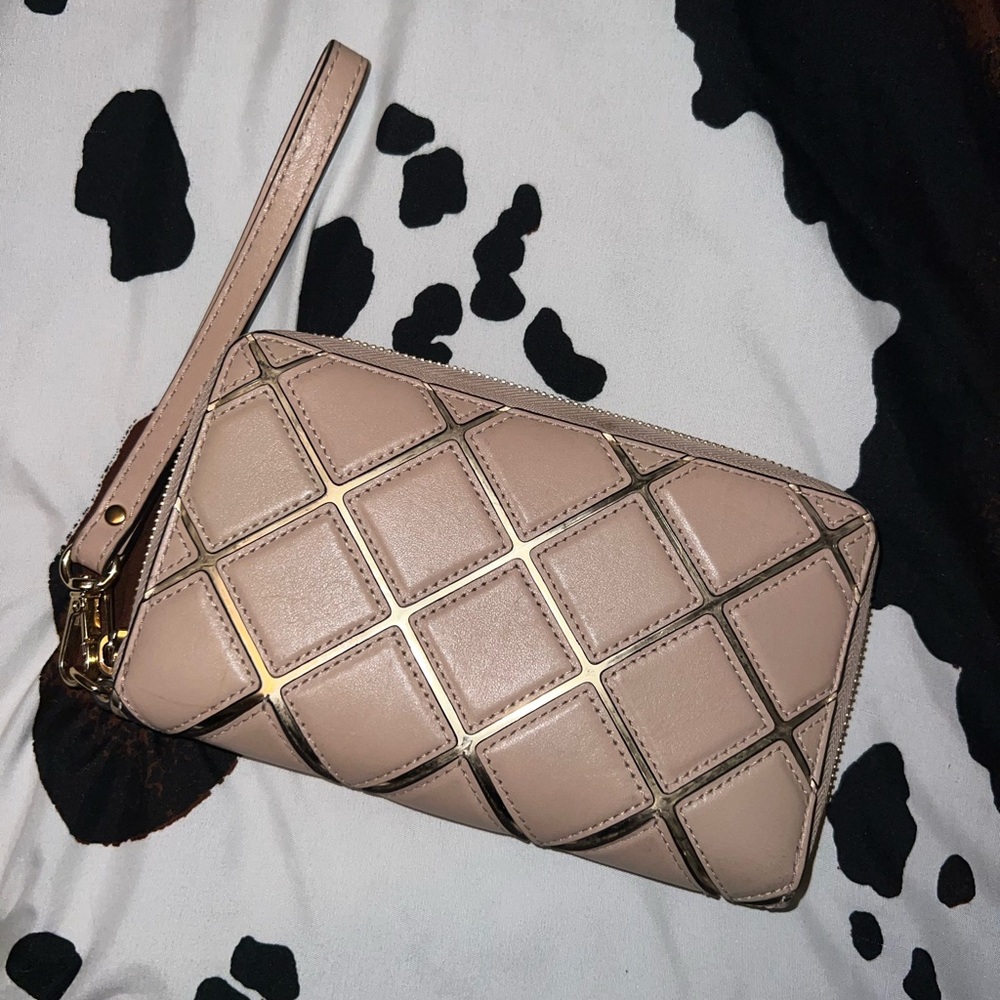 michael kors wrsitlet wallet